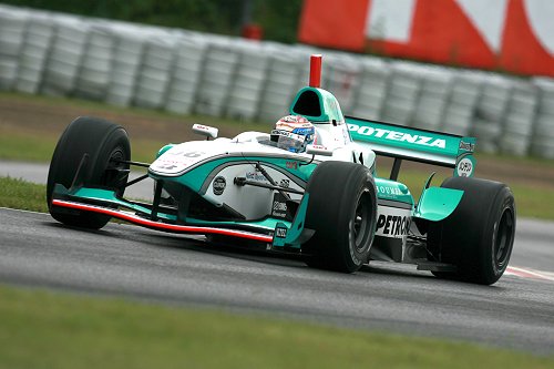 Carlo van Dam snelste in Formule Nippon test